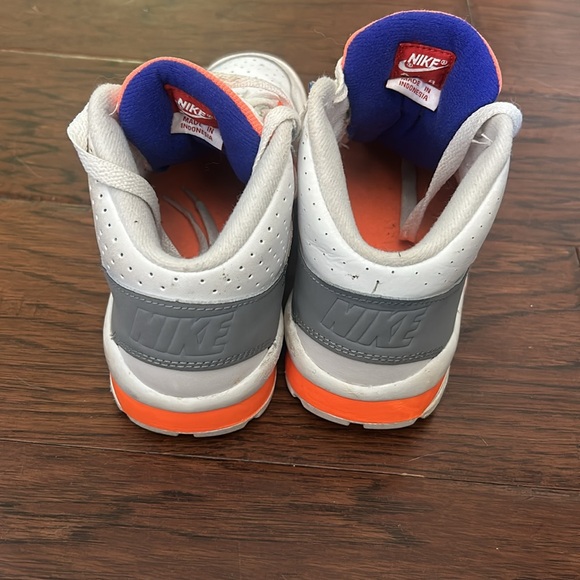 NIKE Big Kids, Air Trainer, high top - Picture 3 of 3